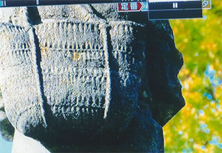 魚籠（びく）を背負う金次郎