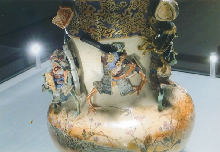 宮川香山の高浮彫です