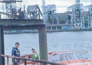 船に乗って第２会場へ