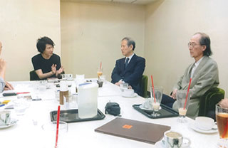 そこに鈴木宏三氏も参加