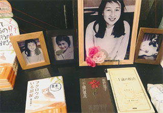 高野悦子さんの写真・本