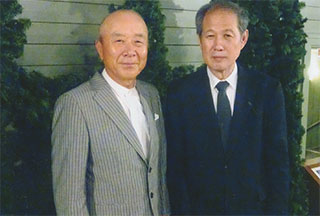 終わって、壇上で