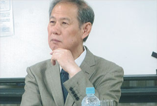 私も必死に考えています