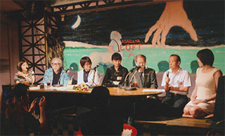 ＰＡＮＴＡさん（左）も参加して