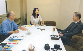 赤尾由美さんと対談