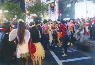 帰り道。渋谷でハロウィンが