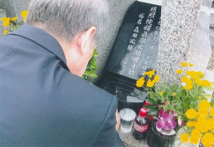 森田必勝氏のお墓参り。11/19