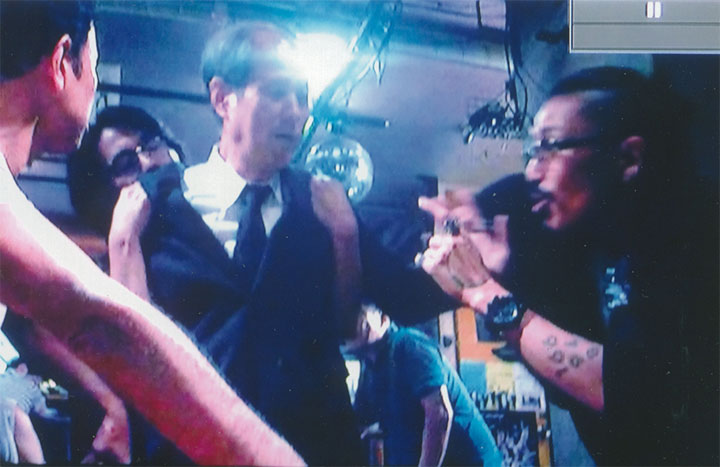 店の人に止められてます