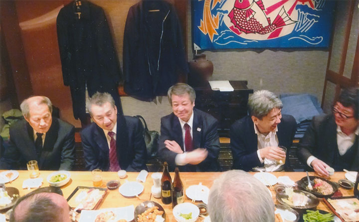 鈴木。八木さん。木村氏