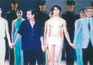 ベジャール。黛敏郎（右）