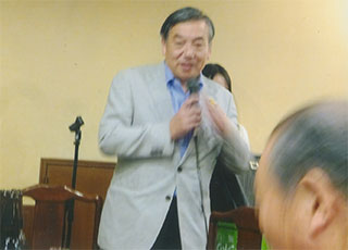 多摩市長・阿部裕行さん