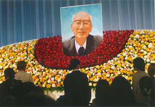 肥田舜太郎さん。お別れ会。5/7