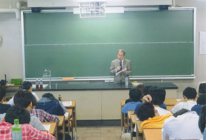 生徒も熱心に聴いてくれました