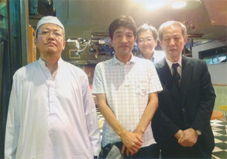 西さん。上祐さん。鈴木。（寅もいる！）