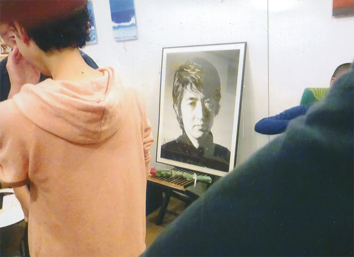 見沢氏が見守ってます