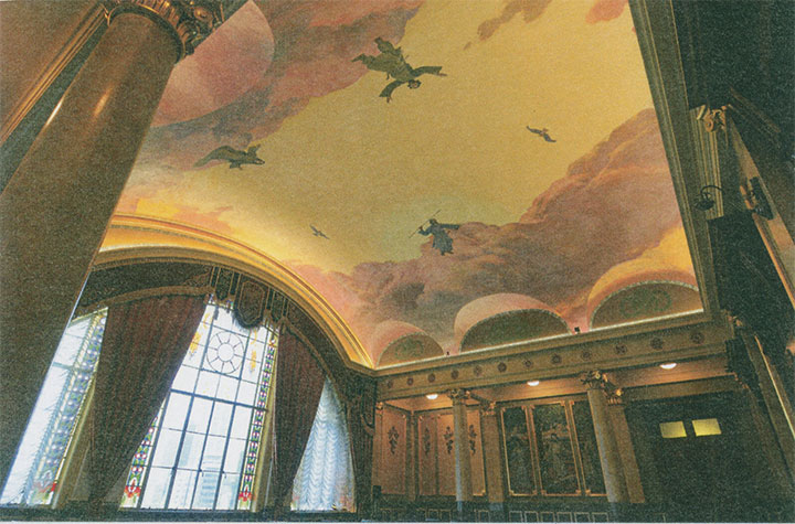 特別室の天井画「天地開闢（かいびゃく）」