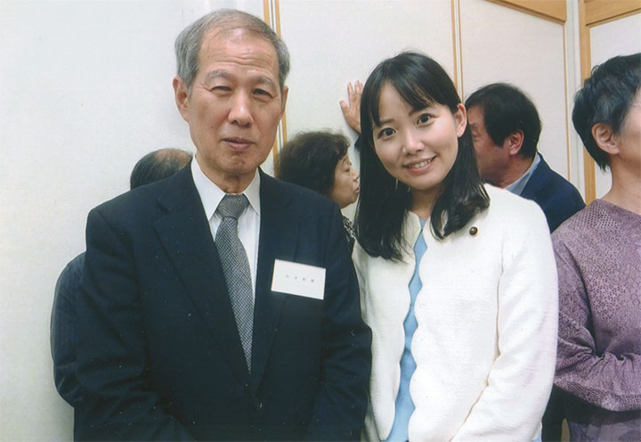 八王子市議の佐藤あずささんと