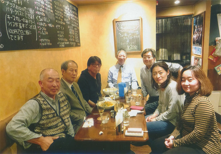 その後、皆で食事に