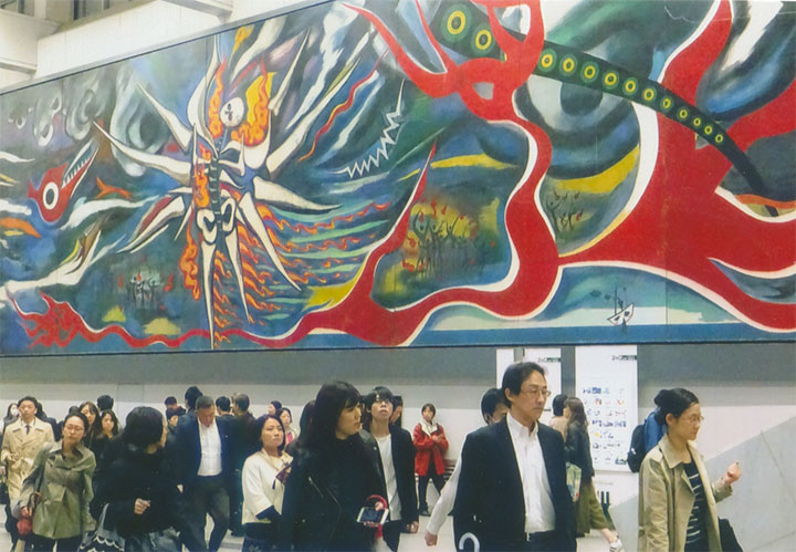 渋谷駅には岡本太郎の大作が