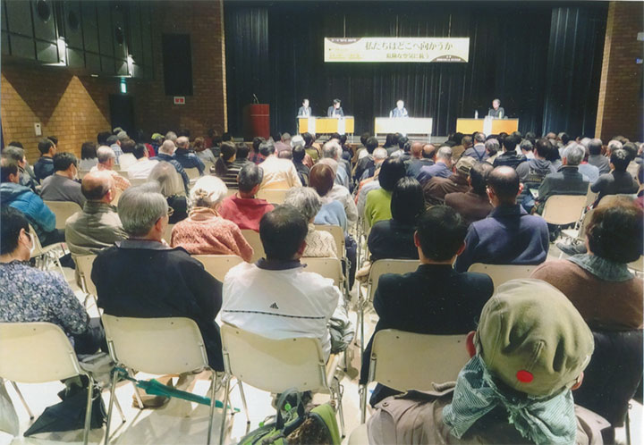 皆、熱心に聞いてます