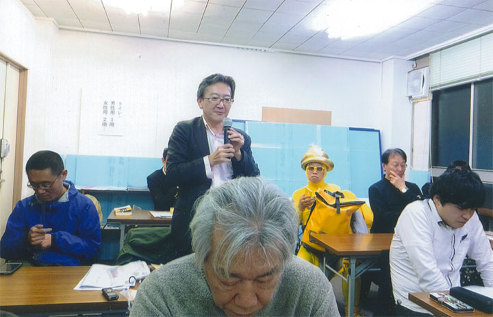 質問する寅ちゃん