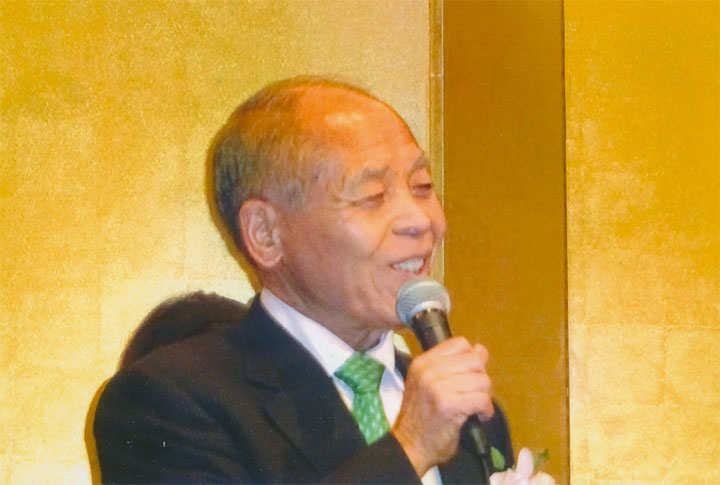 鈴木宗男さんが挨拶