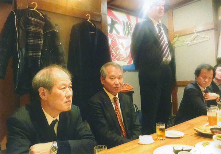 懇親会で