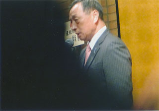 挨拶する田母神俊雄さん