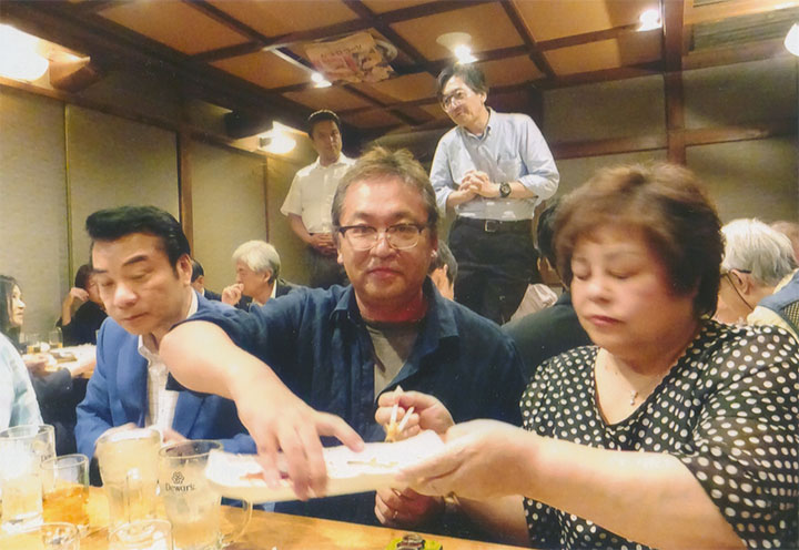 挨拶する寅次郎君