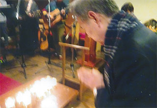 キャンドル行進