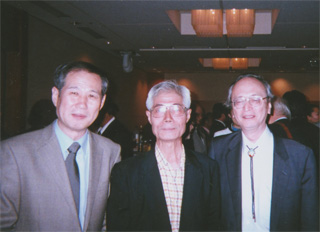 天野孝一郎氏（中央）、宮崎正弘氏（右）（6/25）