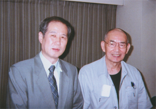 林健治さん（右）と