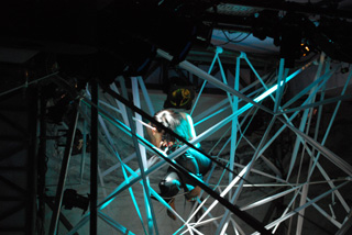 「天皇ごっこ〜調律の帝国」の舞台（撮影・平早勉氏）