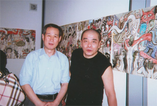 畑中純さんと。作品の前で（9/5）