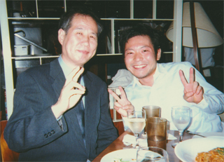 キュレーターの渡辺真也氏と（10/5）