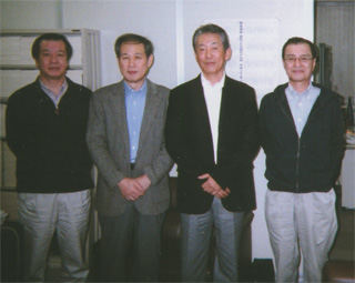 （左より）木村三浩氏、鈴木邦男、山本光伸氏、田村司氏（10/28）