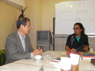 読書対談の時の高木尋士氏
