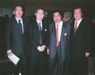 （左から）植草一秀さん、鈴木邦男、佐藤優さん、木村三浩氏