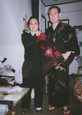 着物デザイナーの芝崎るみさんと
