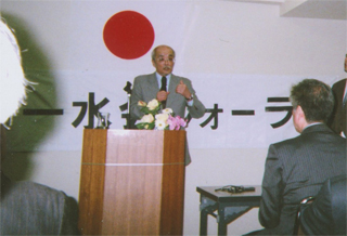 講演する前田哲男先生（5/10）