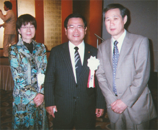 竹本直一さん、奥さまと（6/15）