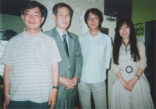 『紙の爆弾』の松岡、中川氏と（7/8）