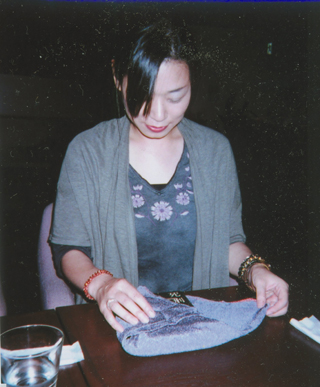 風呂敷に大事な本を包んで…