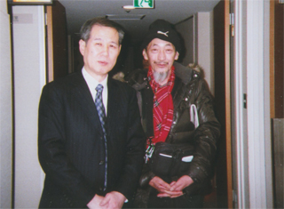 今年の１月、牧田吉明氏と