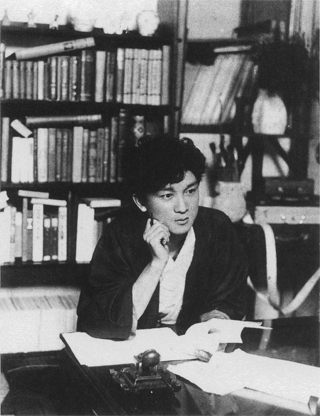 蕗谷虹児。24才頃