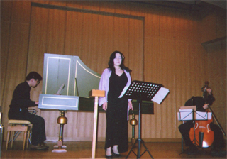 ソプラノ歌手・柳本幸子さん