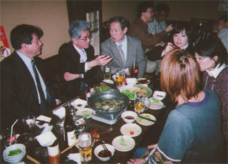 ゼミの後の打ち上げで