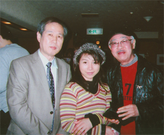 カナちゃん（中央）、マッド・アマノさん（右）