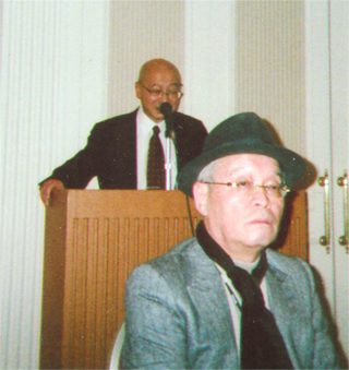 本人が司会してますね