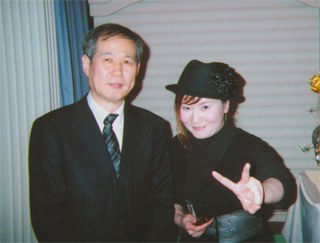 「ビールのヨコタ」のママさんと